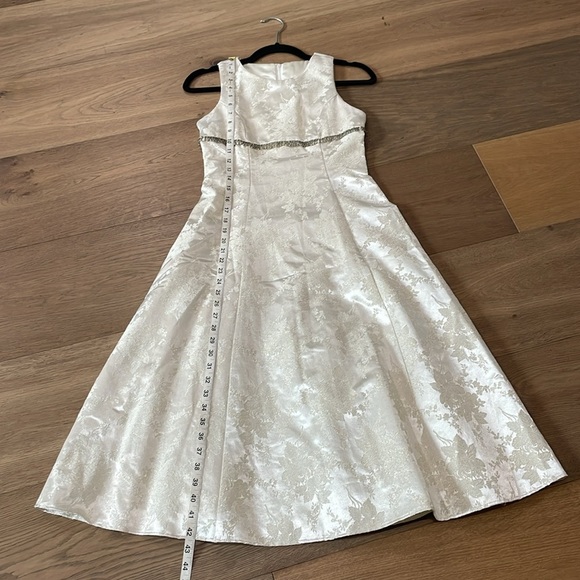 Jessica McClintock Girls Size 12 Beaded Floral Gown Dress Ivory Gold - Picture 13 of 14